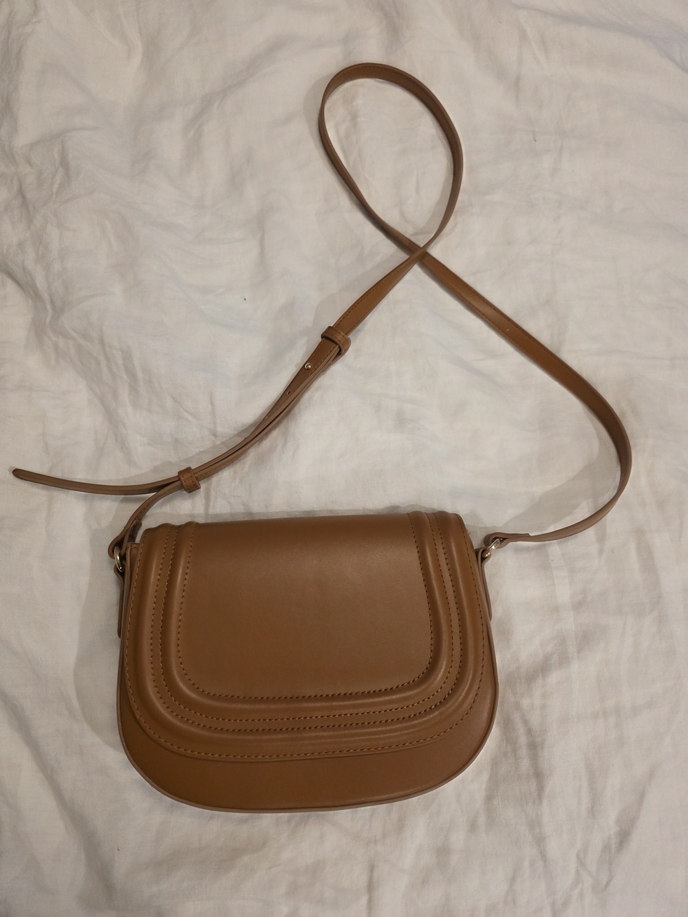 Tan Crossbody Saddle Bag - Unbranded